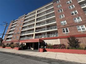 55 Monroe Blvd ##2f - Photo 1 of 1
