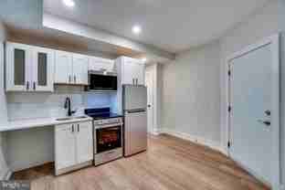 3126 16th St Nw Apt 4 #4 - Photo 1 of 1