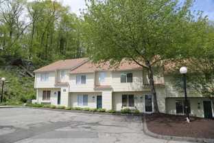 166 Old Brookfield Rd - Photo 1 of 1