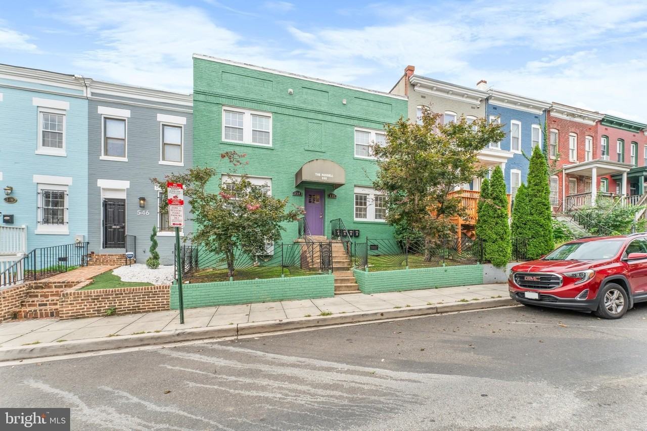 550 Hobart Pl Nw Apt 1 #1 - Photo 3 of 22