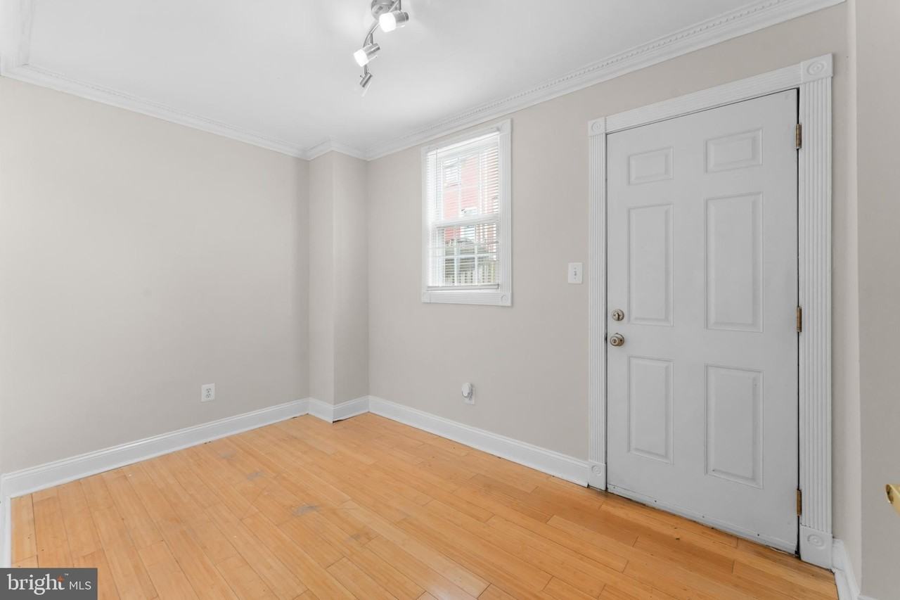 550 Hobart Pl Nw Apt 1 #1 - Photo 5 of 22