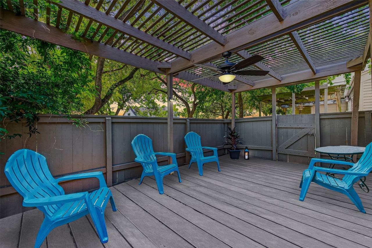 1340 Chardonnay Dr - Photo 3 of 46