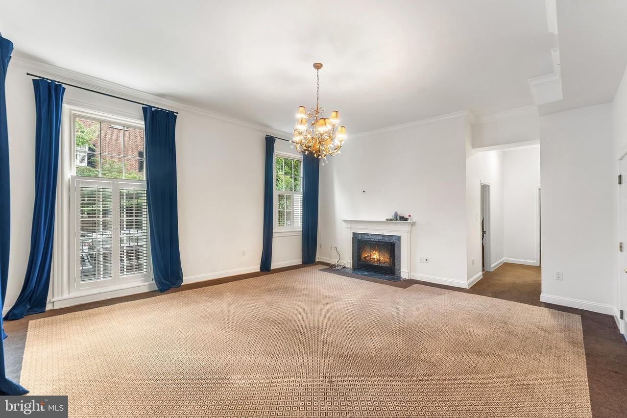 3267 N St Nw Apt 2 #2 - Photo 6 of 16