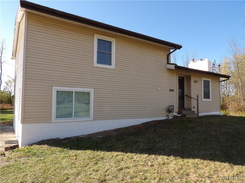 10332 Transit Rd - Photo 7 of 40