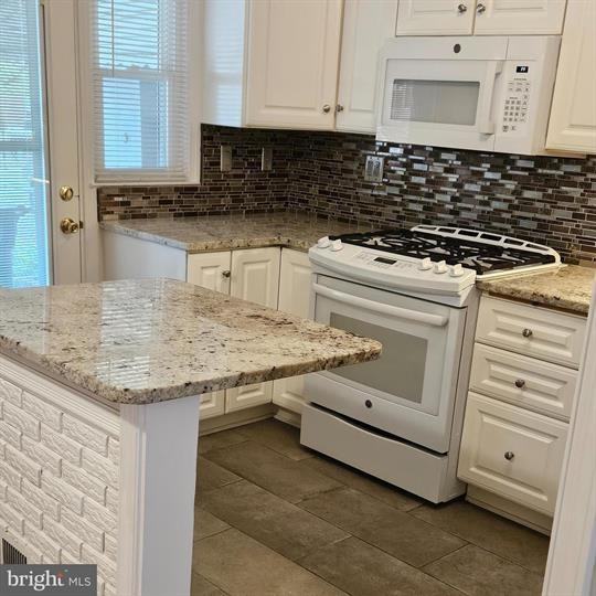 7267 Conley St - Photo 2 of 15