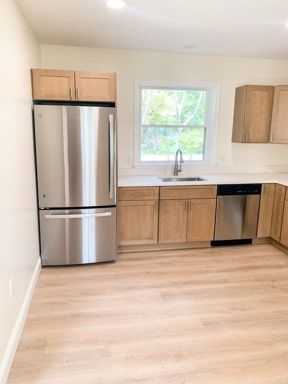 43 Bates St - Photo 2 of 18