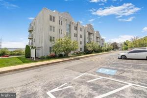 featured image of 5213UNIT Le Parc Dr Unit 46