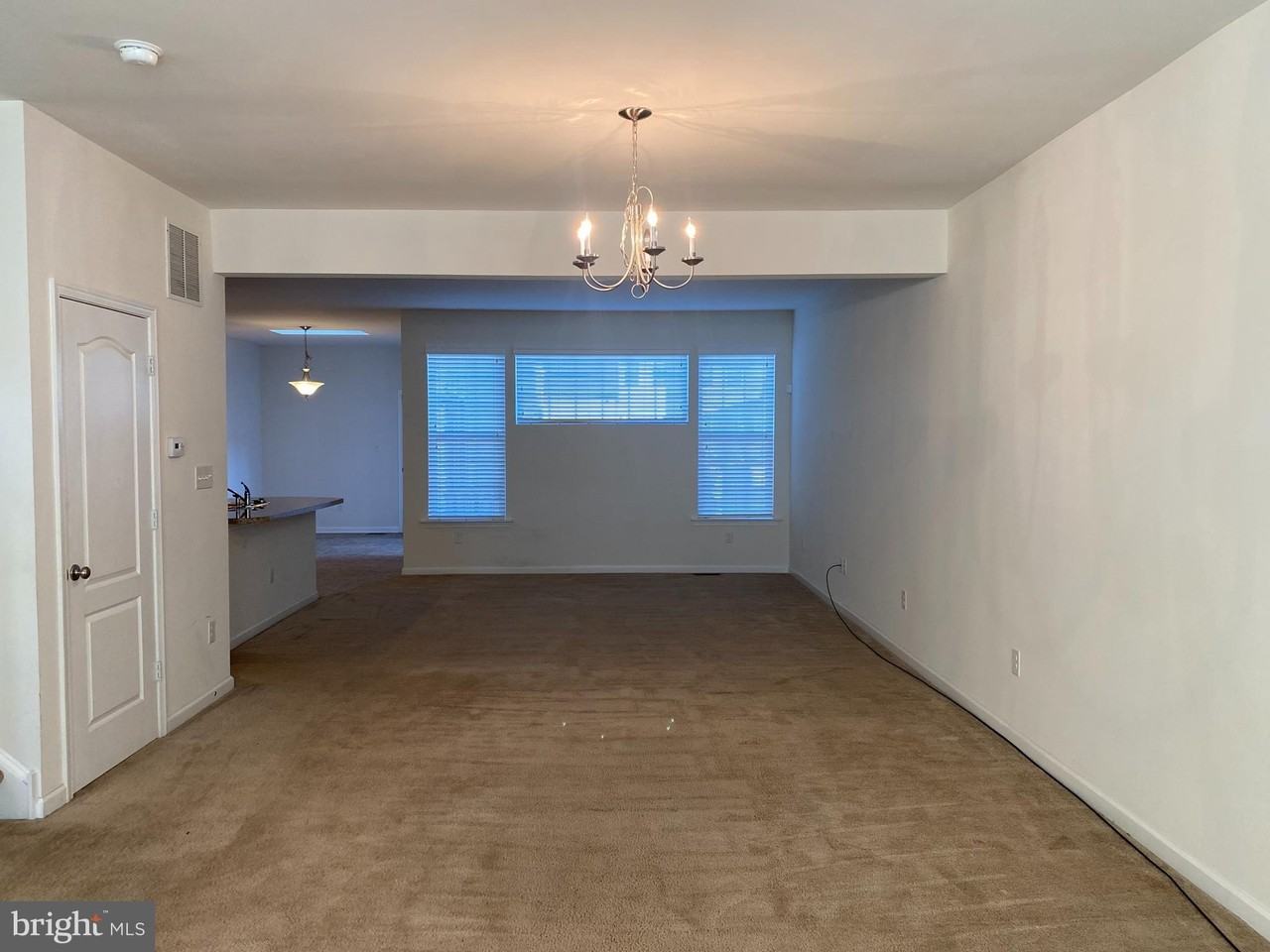 279 N Bayberry Pkwy - Photo 7 of 13