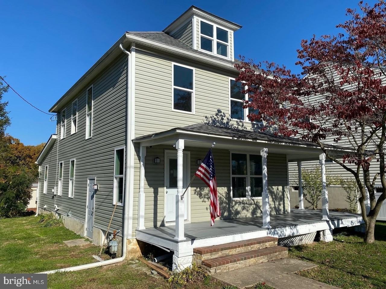 2605 Maple Ave - Photo 4 of 31