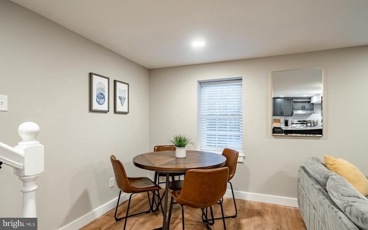 221 West 6th Street #2 - Photo 5 of 17