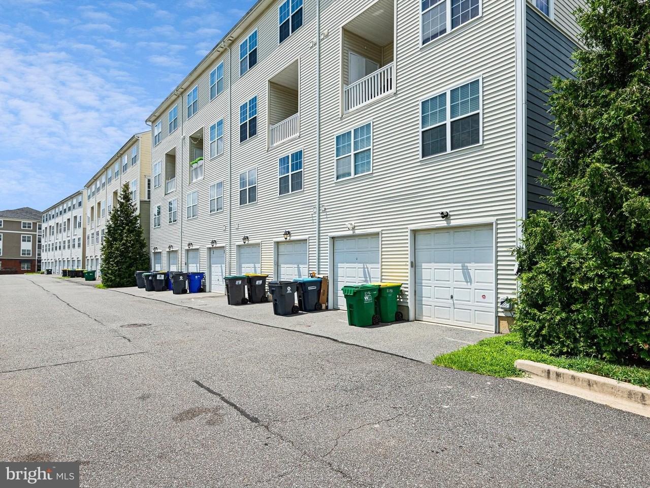 1092 Worth Ln Unit Bl12 #BL12 - Photo 3 of 20