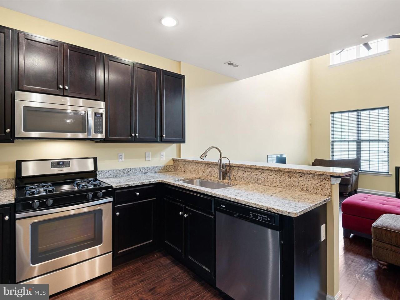 1092 Worth Ln Unit Bl12 #BL12 - Photo 7 of 20