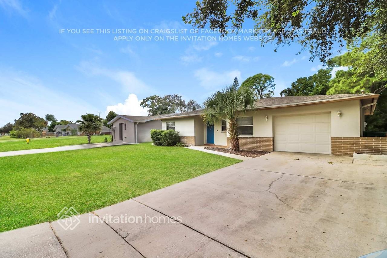 29944 69th Street North - Photo 2 of 17