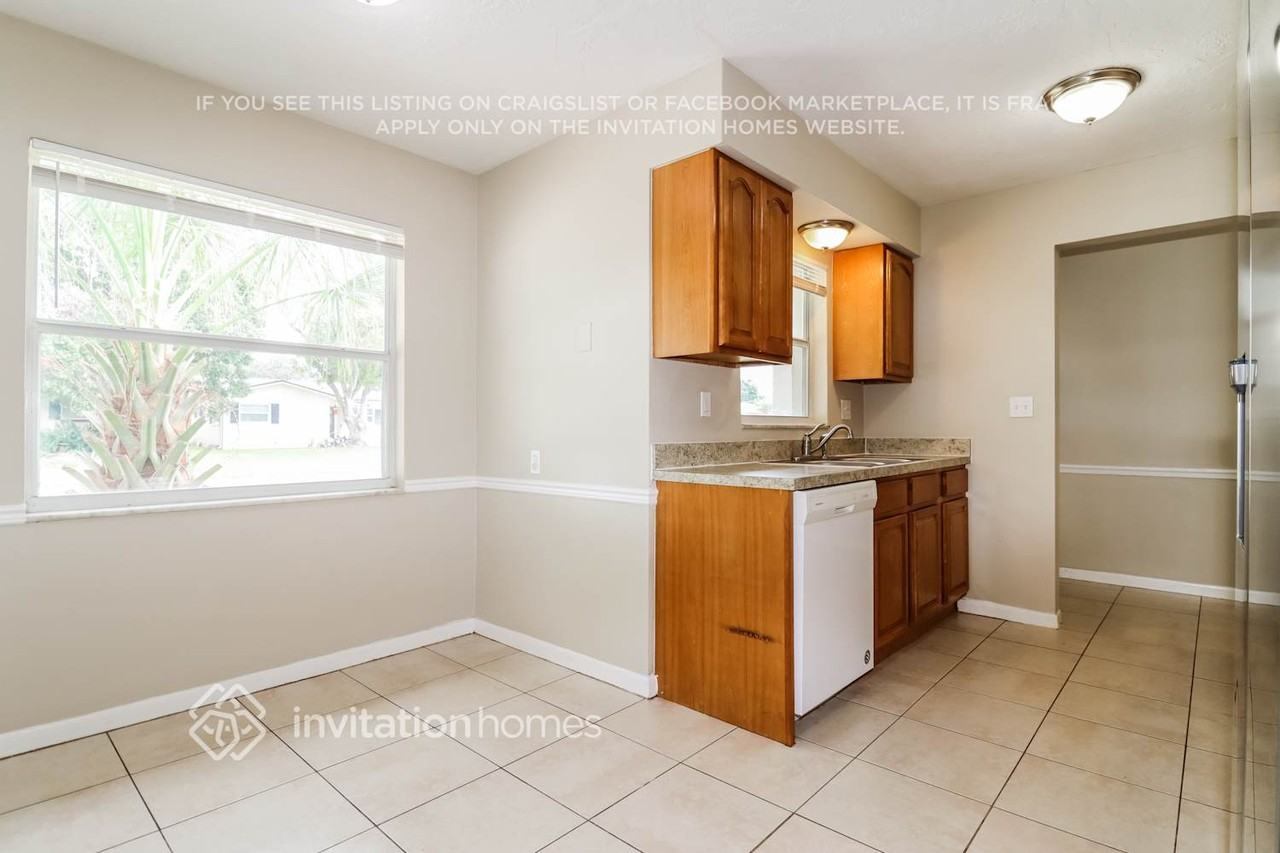 29944 69th Street North - Photo 6 of 17