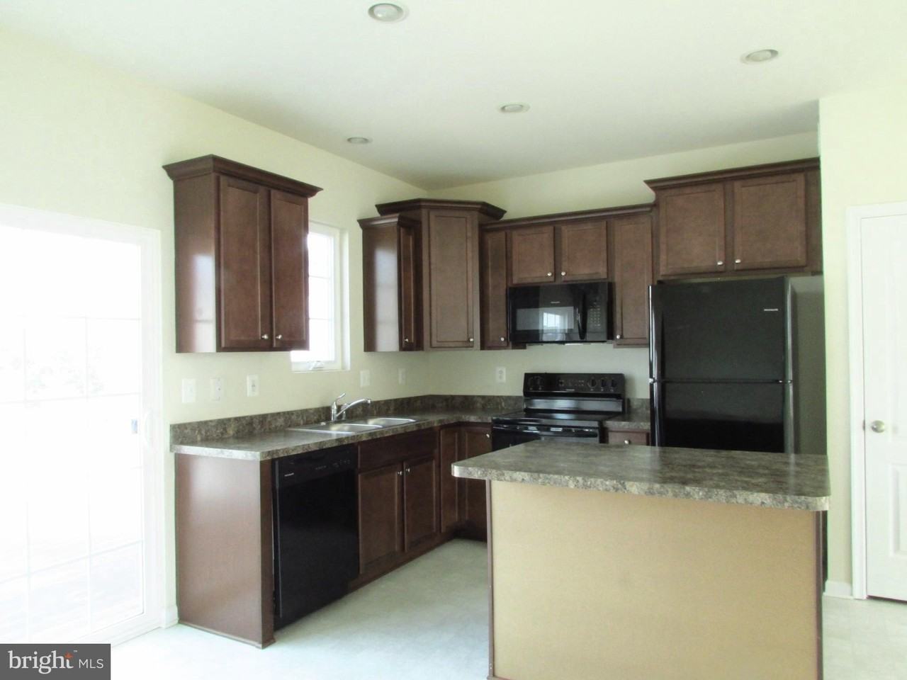 20559 Asheville Dr - Photo 2 of 13