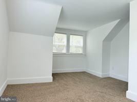 featured image of 3 W Ninth St