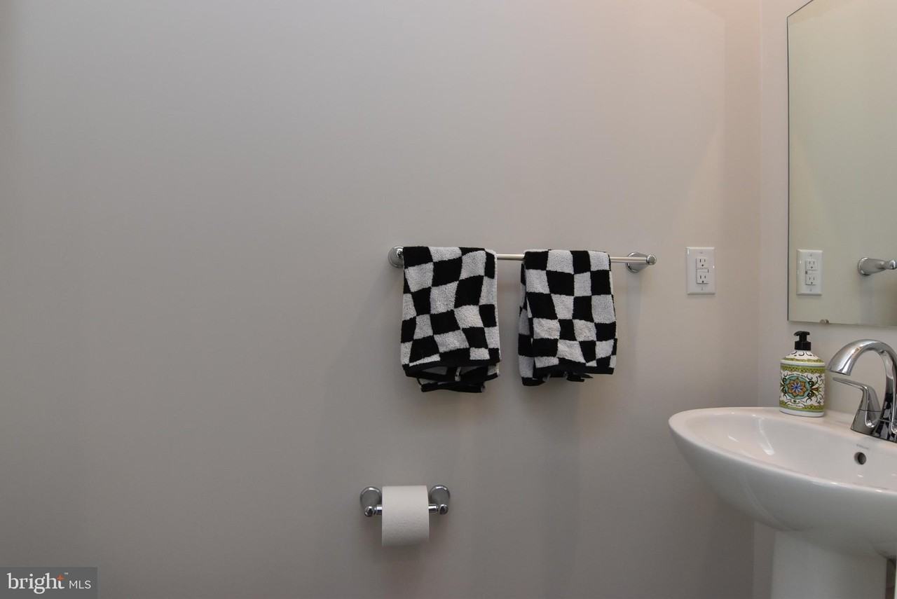 31024 Clearwater Dr - Photo 7 of 18