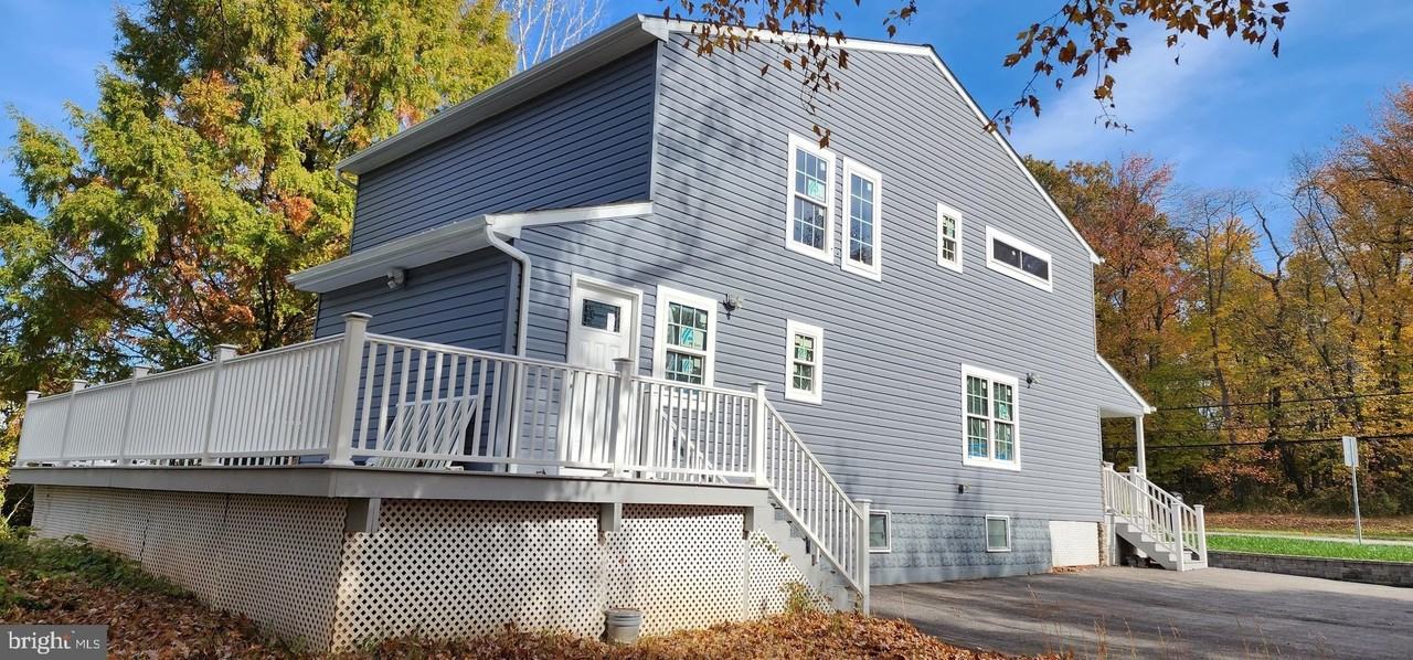 7624 Solley Rd - Photo 2 of 23