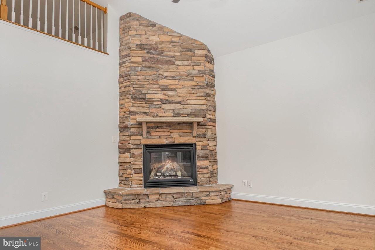 70 Johnson Rd - Photo 3 of 35