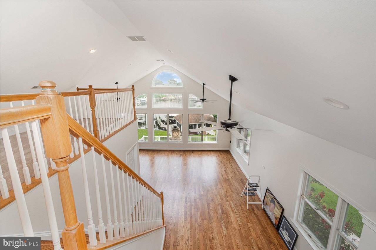 70 Johnson Rd - Photo 7 of 35