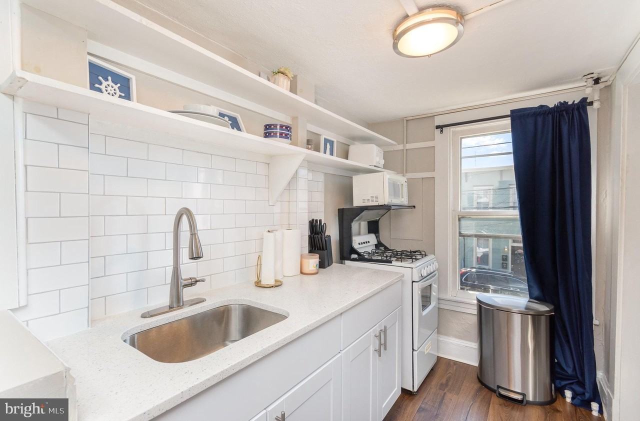 126 Prince George St Apt 4 #4 - Photo 6 of 15