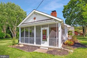 featured image of 1669 Pleasant Plains Rd