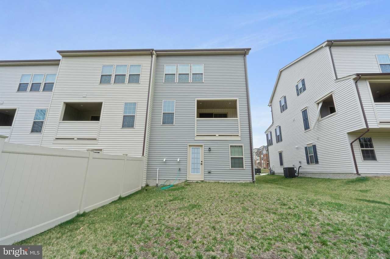 7922 Brandy Station Rd - Photo 2 of 22