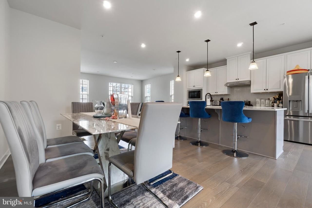 7922 Brandy Station Rd - Photo 3 of 22