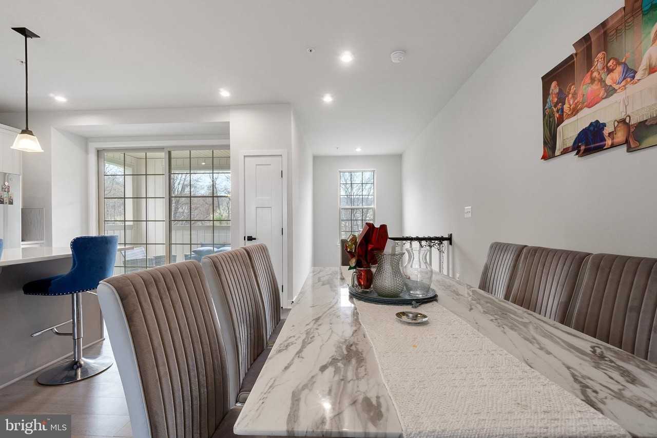 7922 Brandy Station Rd - Photo 4 of 22