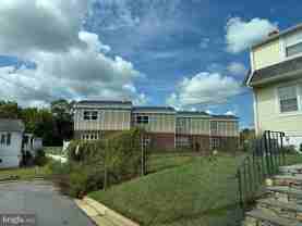 913 Spa Rd - Photo 1 of 1