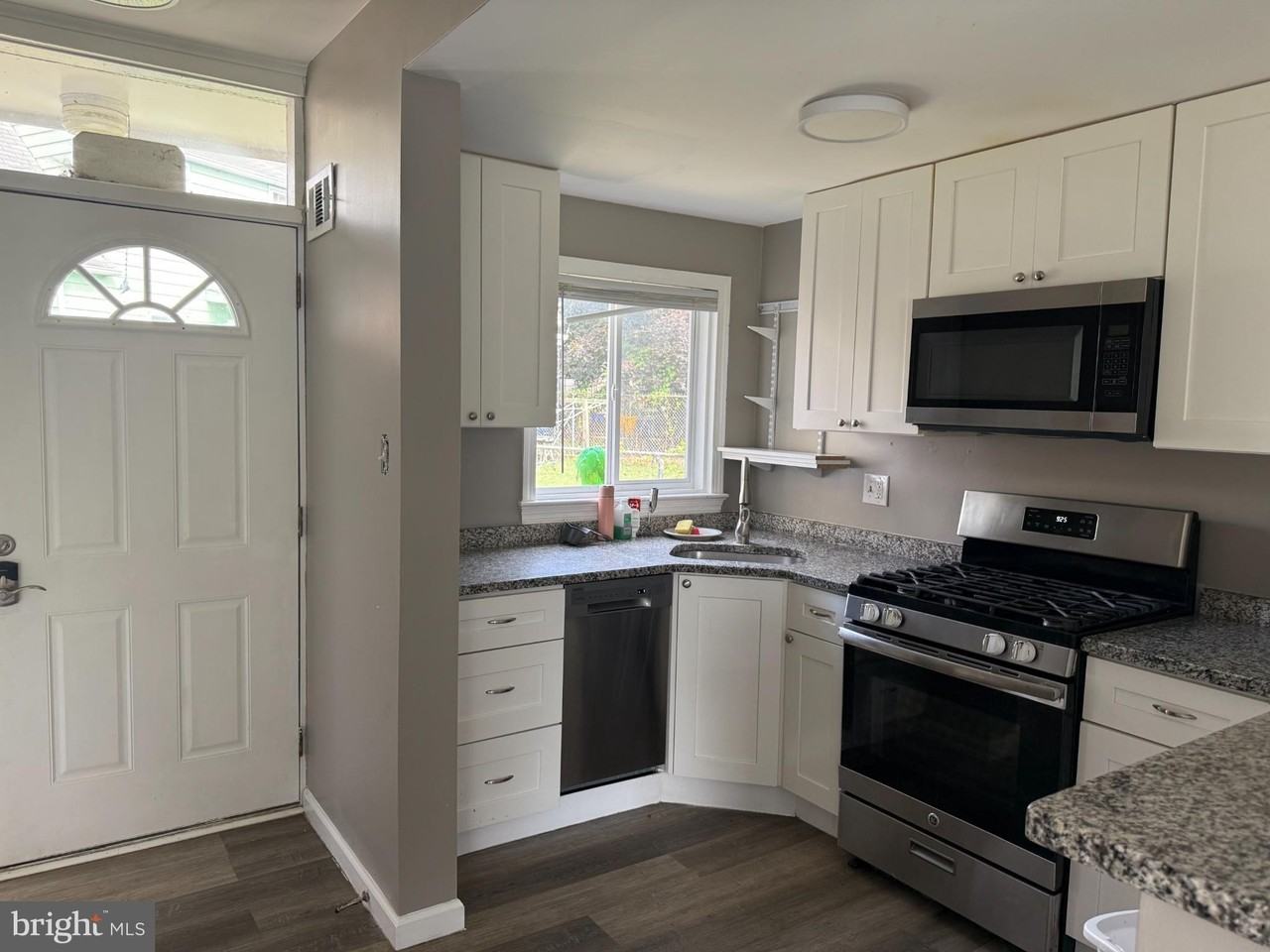 913 Spa Rd - Photo 4 of 9