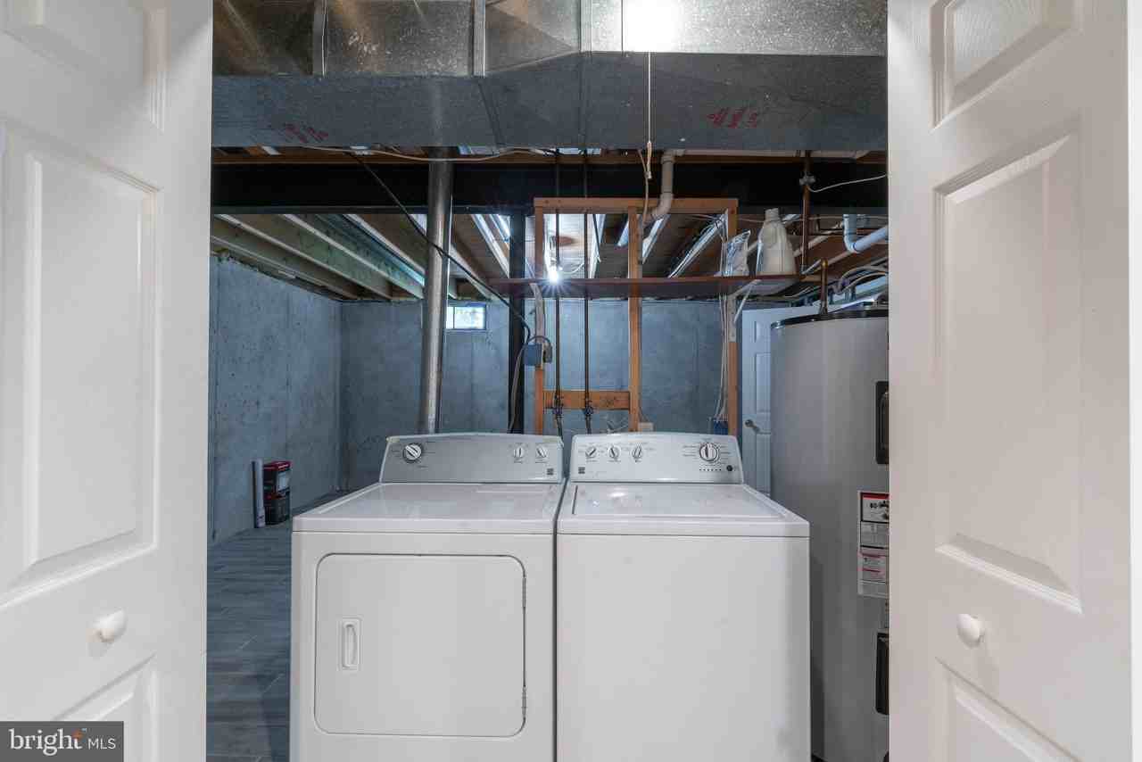 8005 Silver Fox Dr - Photo 2 of 43