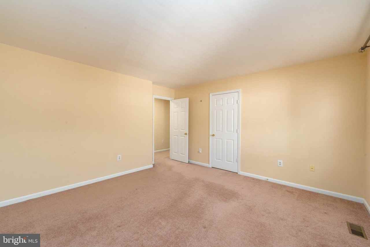 8005 Silver Fox Dr - Photo 6 of 43