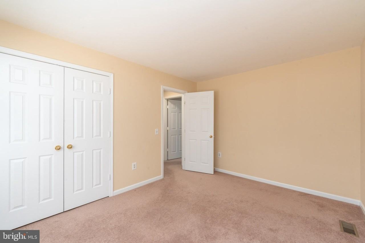 8005 Silver Fox Dr - Photo 7 of 43