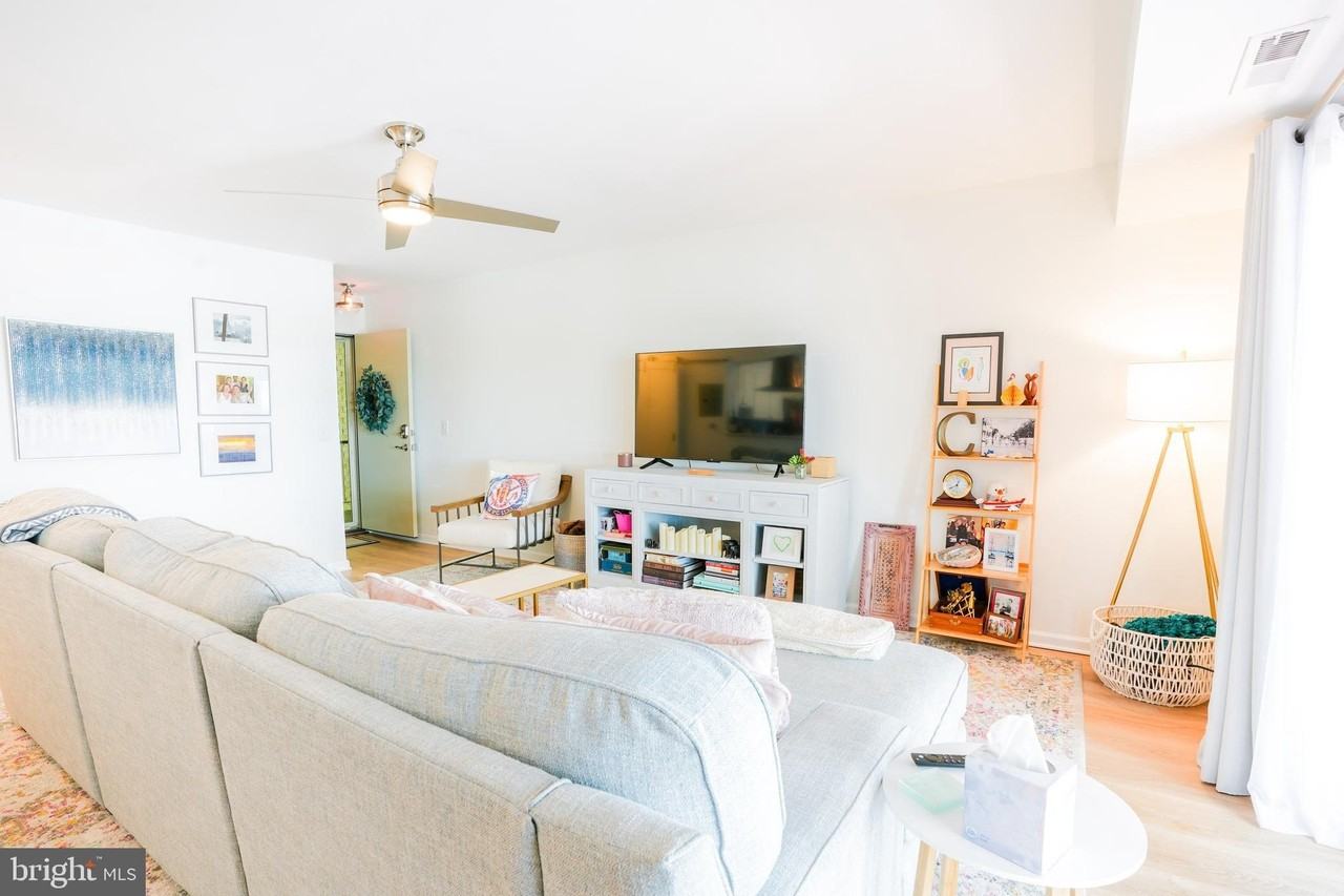 780F Fairview Ave Apt F #F - Photo 5 of 28