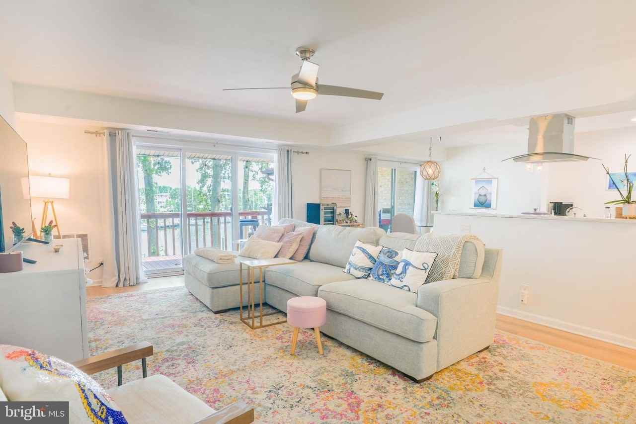 780F Fairview Ave Apt F #F - Photo 3 of 28