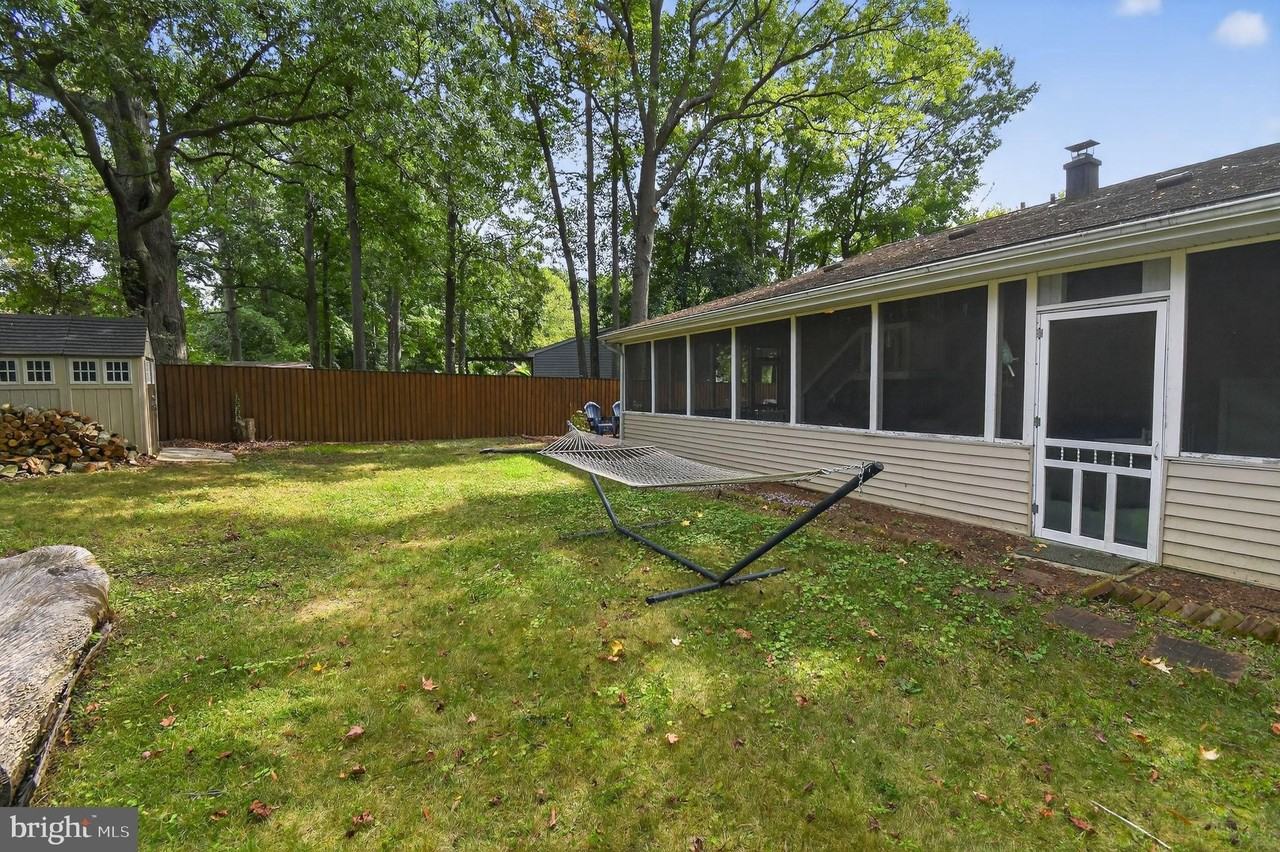 1252 Creek Drive - Photo 6 of 39