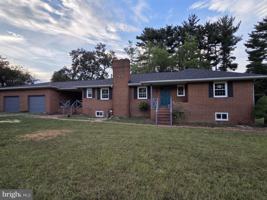 featured image of 1002 Leyton Ln