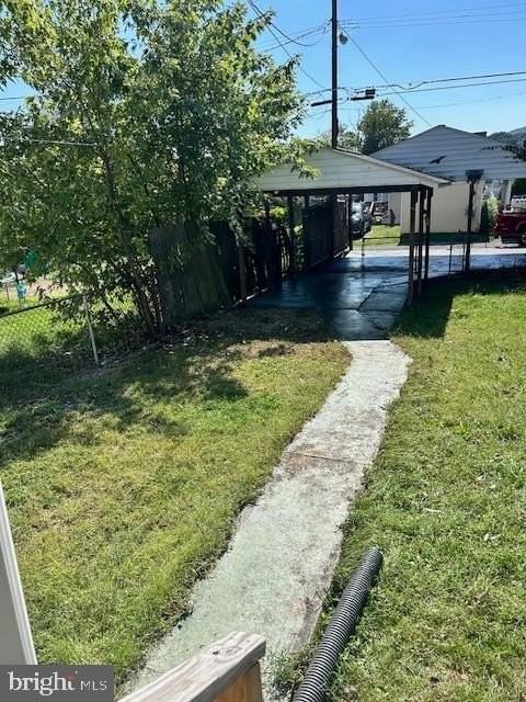 215 Elder Street - Photo 4 of 8