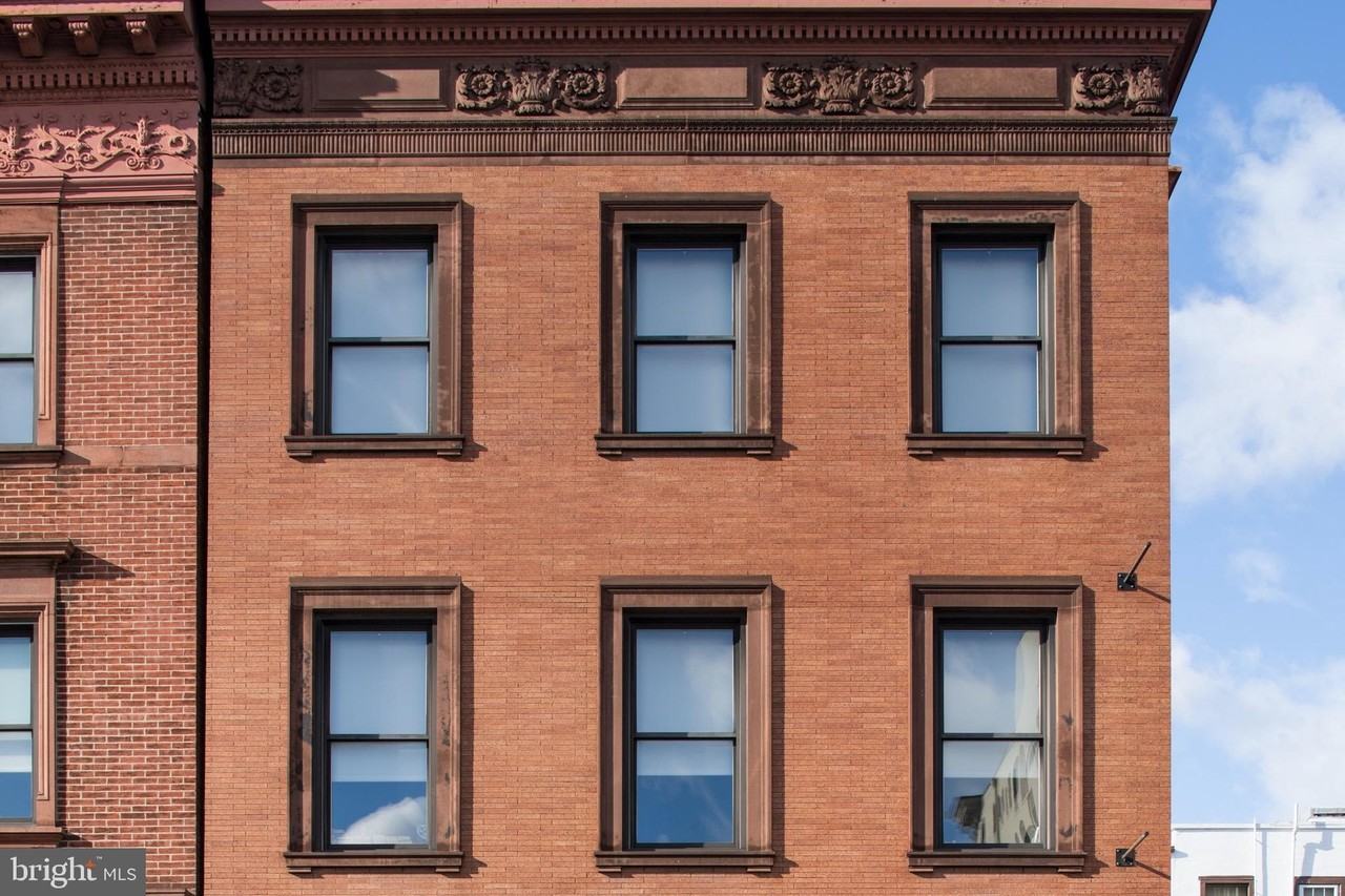 1304 Saint Paul St Unit 1br - Photo 3 of 32