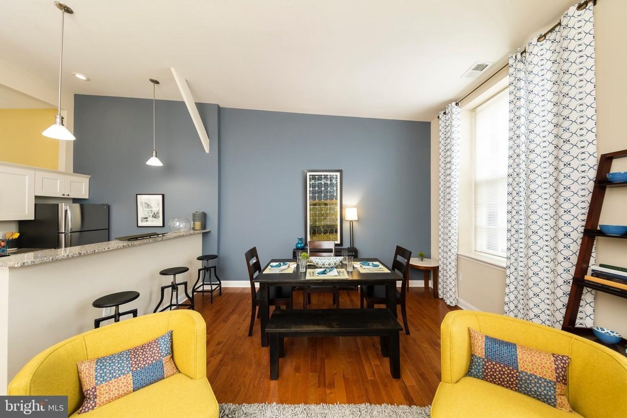 101 E Wells St - Photo 7 of 38