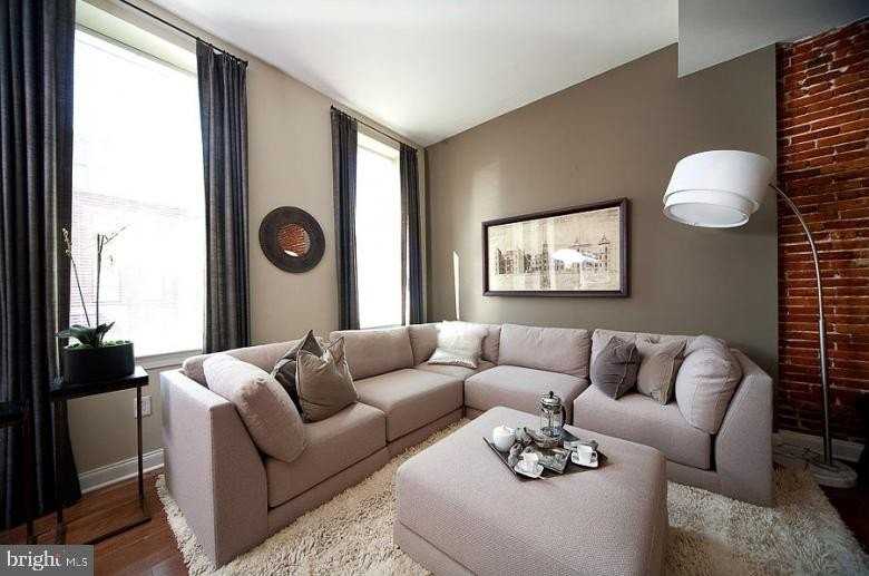 1201 North Charles Street - Photo 7 of 19