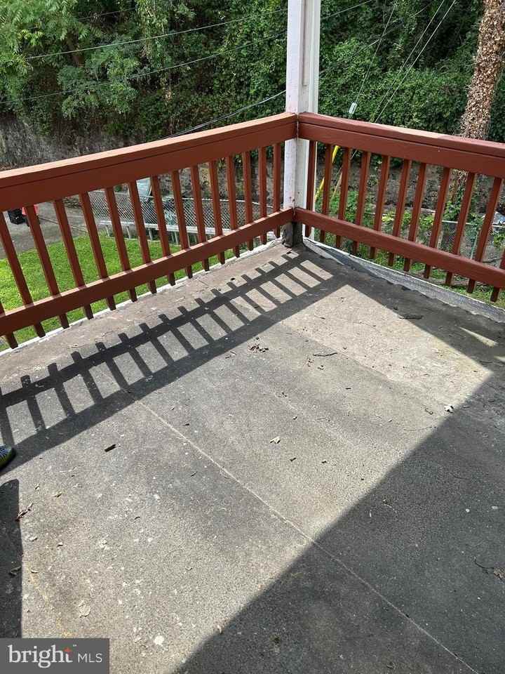 3216 Burleith Avenue - Photo 4 of 14