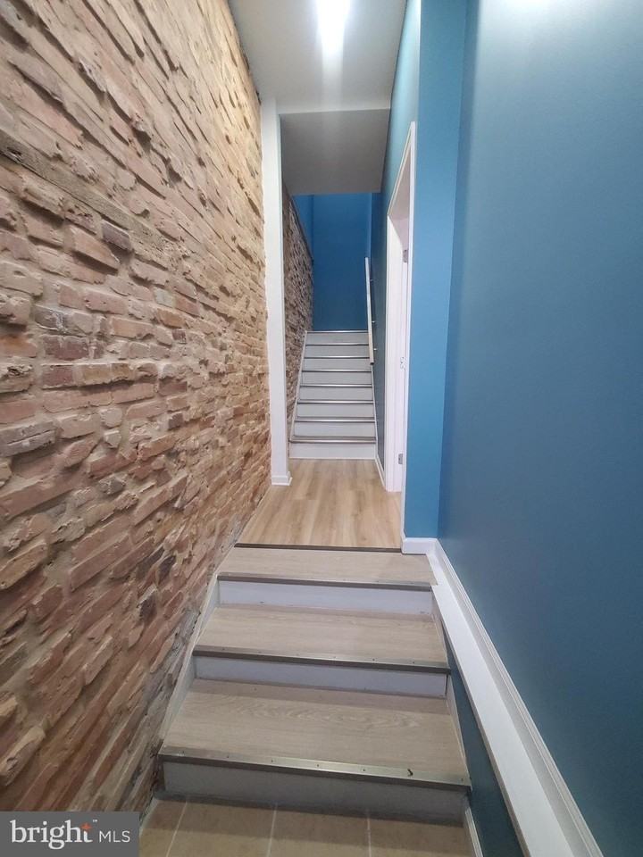 2720 Auchentoroly Ter Unit 1 #1 - Photo 2 of 21