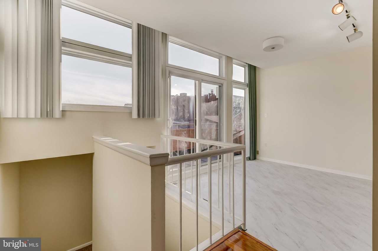 138 Welcome Alley #TH3 - Photo 2 of 42