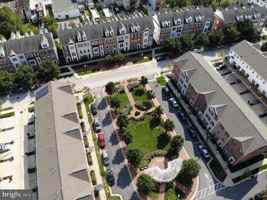 featured image of 324 Scott St