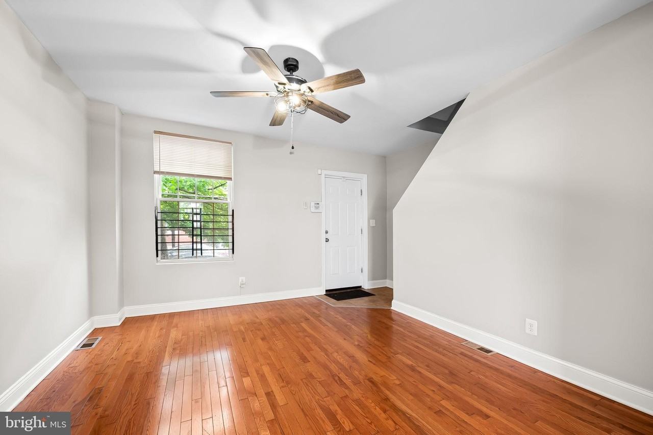 414 North Bouldin Street - Photo 5 of 23