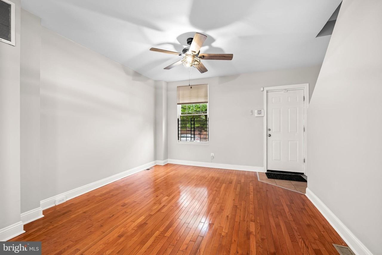 414 North Bouldin Street - Photo 6 of 23