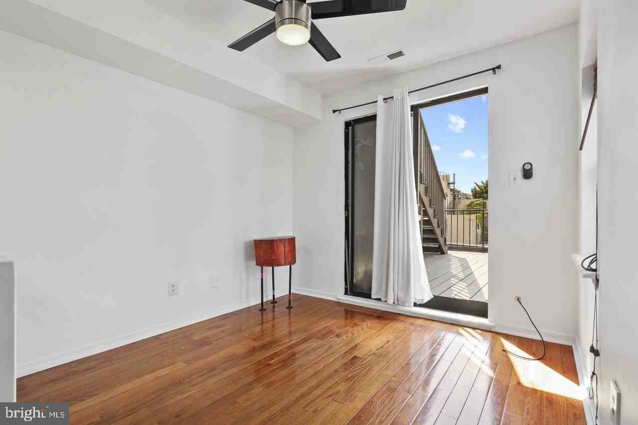 730 Light St Unit C #C - Photo 7 of 19