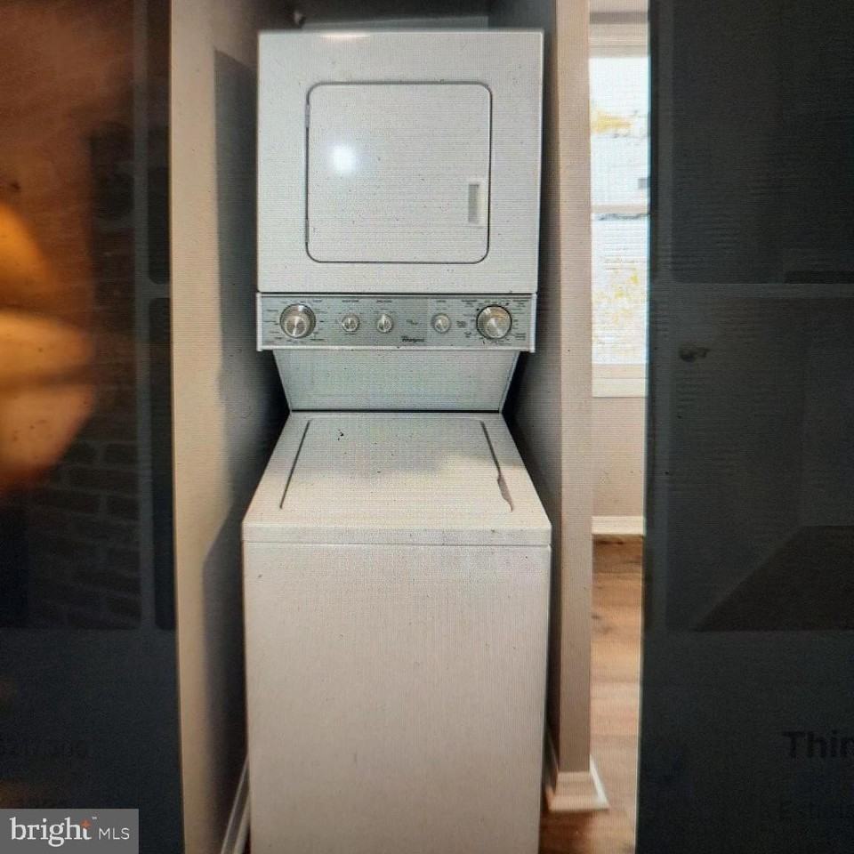 303 S Bethel St - Photo 6 of 17